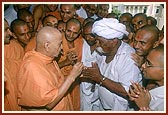 Swamishri with Raghu Bharwad