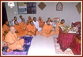 After the murti pratishtha ceremony and assembly Swamishri leads the singing while thal is offered to Shri Harikrishna Maharaj 