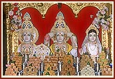Annakut before Thakorji on Kartik Purnima (Dev Diwali) celebration