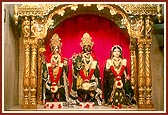 Shri Harikrishna Maharaj and Shri Radha Krishna Dev