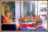 Swamishri in his morning puja