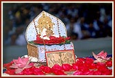 Shri Harikrishna Maharaj