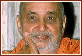 Swamishri in a divine, joyous mood 