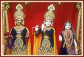 Shri Harikrishna Maharaj and Shri Radha Krishna Dev
