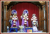 Shri Harikrishna Maharaj and Shri Radha Krishna Dev