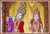 Darshan of deities on the day of the mandir patotsav (inauguration anniversary)