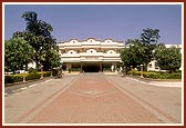 BAPS Swaminarayan Chhatralay, Dhuliya