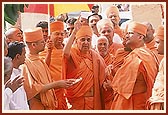 Observing the old mandir