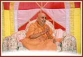 Swamishri during the assembly