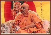 Swamishri during the assembly