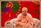 During his blessings Swamishri talks about the glory of Shastriji Maharaj, Nirgun Swami and the devotion and sacrifice of the devotees of Khandesh