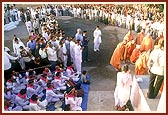 Swamishri on his way to the mandir