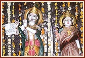 Darshan of deities on patotsav day