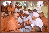 Swamishri rejoices with Ragha Bharwad