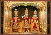 Shri Harikrishna Maharaj and Shri Radha Krishna Dev