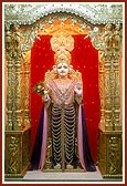  'Raho ju more nainome Shri Ghanshyam ...' Shri Ghanshyam Maharaj