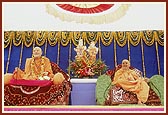  "This is all the work of God. Through the wish of Yogiji Maharaj 700 sadhus have been initiated ..." Swamishri blesses the diksha assembly