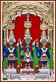 Aksharbrahma Gunatitanand Swami, Bhagwan Swaminarayan and Shri Gopalanand Swami