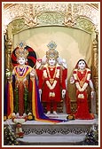 Shri Harikrishna Maharaj and Shri Laxmi Narayan Dev
