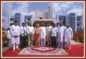 Swamishri inaugurates the 'C K Pithavala College for Engineering and Technology'