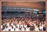 Grand satsang assembly in Amdavad