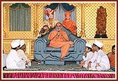 Swamishri briefly blesses the congregation on the day of departure