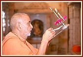 Performing arti