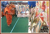 Swamishri performs murti-pratishtha rituals of murtis for hari mandirs in Gunatitanagar (Modhpar), Yagnapurushnagar (Gariya) and Gariya (old village) that were reconstructed by BAPS after the earthquake