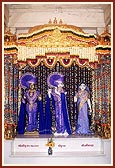 Shri Harikrishna Maharaj and Shri Radha Krishna Dev 