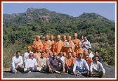 Swamishri with sadhus and devotees