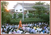  Swamishri takes his morning walk