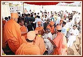 Swamishri arrives in Dausa and sanctifies the BAPS mandir site
