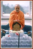 ... then performs arti of 'key' and pillars...