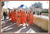 Swamishri visited the Shri Govindraiji mandir for darshan