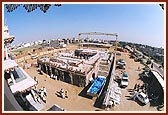 Swamishri on a mandir site observation tour