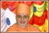Swamishri during a satsang assembly