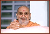 Swamishri in a joyous mood