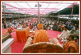 Swamishri performs the foundation-stone laying ceremony for the mandir complex project