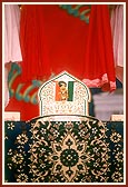 Shri Harikrishna Maharaj