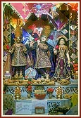 Shri Harikrishna Maharaj and Shri Radha Krishna Dev 