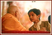 Under the auspices of the Golden Anniversary Celebration BAPS Children's Forum, children who were declared winners in recitation competitions were blessed with awards by Swamishri