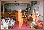 Swamishri performs the murti-pratishtha rituals of murtis of a hari mandir in Chandrasar