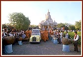Students of BAPS Gurukul play drums (nagara) 