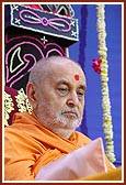Swamishri's morning puja