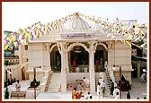 BAPS Shri Swaminarayan Smruti Mandir located at the Amdavadi Bajar in Nadiad - the place where Bhagwan Swaminarayan met Bishop Reginald Heber on 26 March 1825