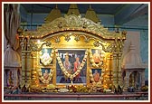 The murtis of Umlav mandir