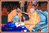 Swamishri blesses Pujya Bhadresh Swami for his thesis