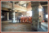  Swamishri visits the construction site of Premvati