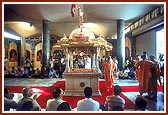 Swamishri doing darshan and pradakshina at Yogi Smruti Mandir