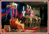 Swamishri blesses the satsang assembly